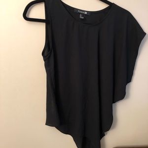 Asymmetrical shirt